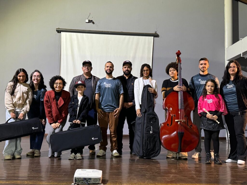 ‘ A gente vê um horizonte de novas oportunidades’, diz mãe no lançamento da Orquestra Jovem de Barão de Cocais